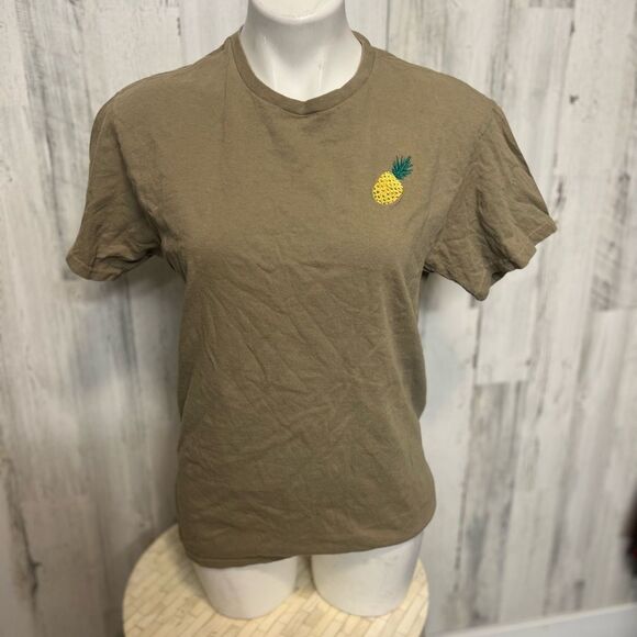 Pineapple Tshirt - Picture 5 of 6